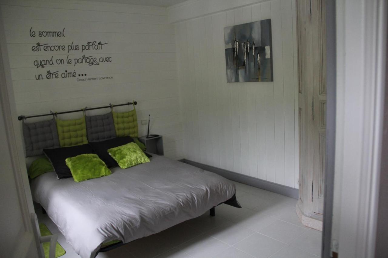 Juste Pour Le Plaisir Bed and Breakfast Saint-Pierre-dʼAlbigny Eksteriør billede